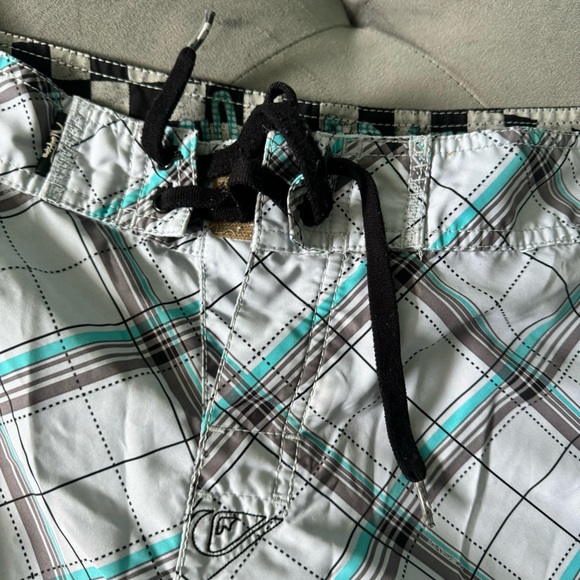 Quicksilver Swim Board Shorts Mens Size 32 - Picture 3 of 4